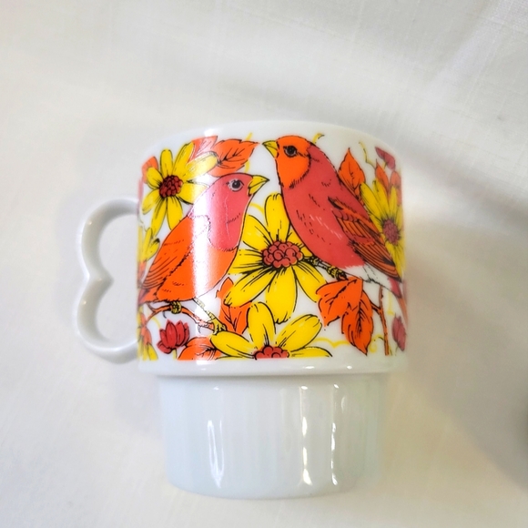 Beautiful 1960's-70's Stackable Mugs, Vibrant Floral & Bird Pattern on Both - Picture 15 of 16